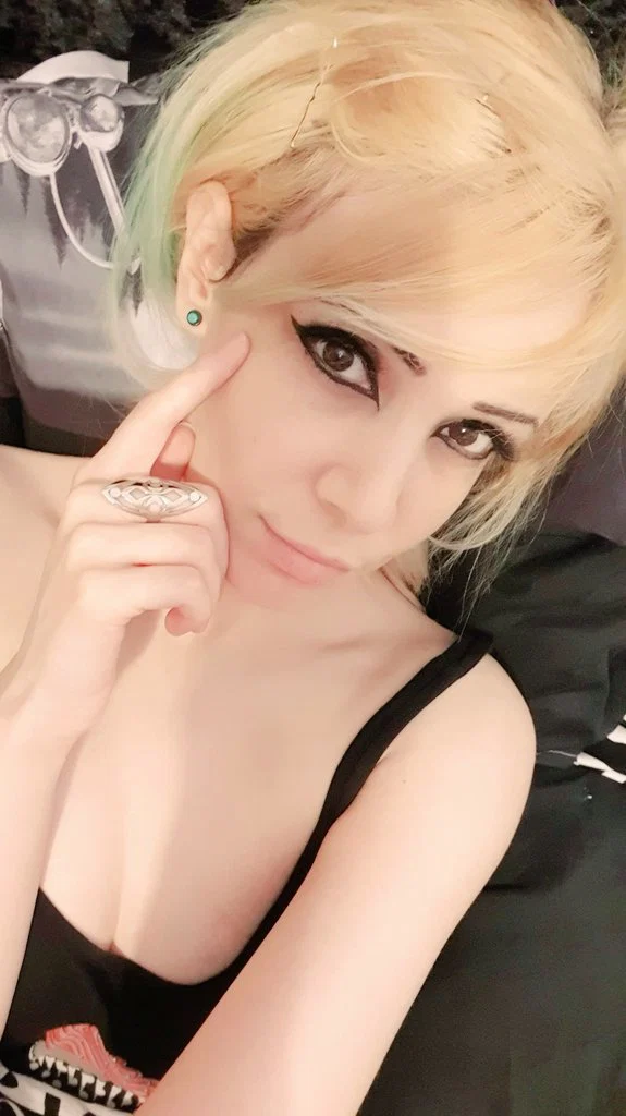 ♡ Kitt Katt ♡'s avatar