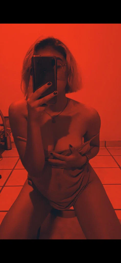 Nena's avatar