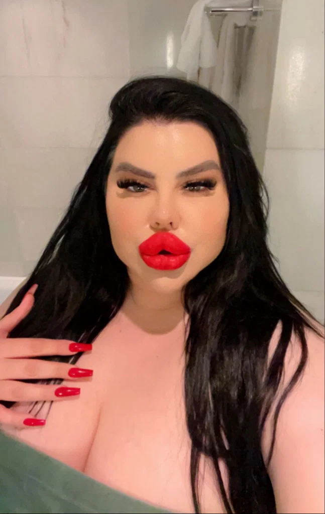 Natasha Crown👑 #1 BIGGEST ASS ON OF!🍑