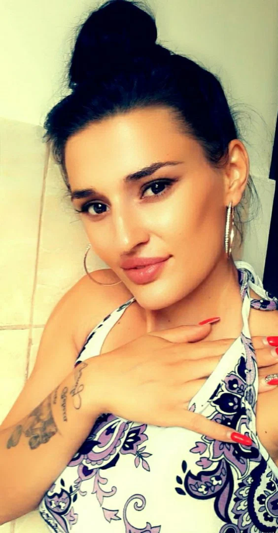 Oana profile banner