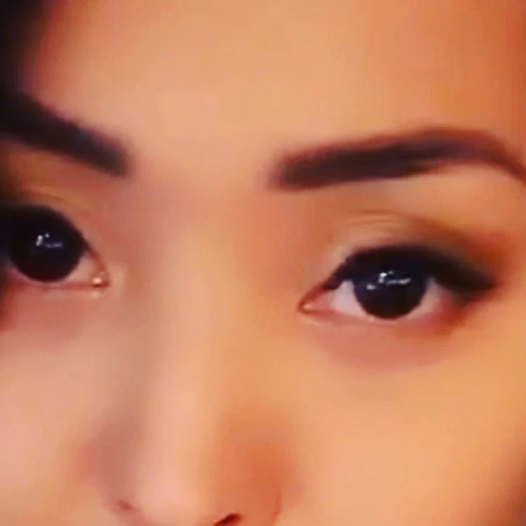 Aina's avatar