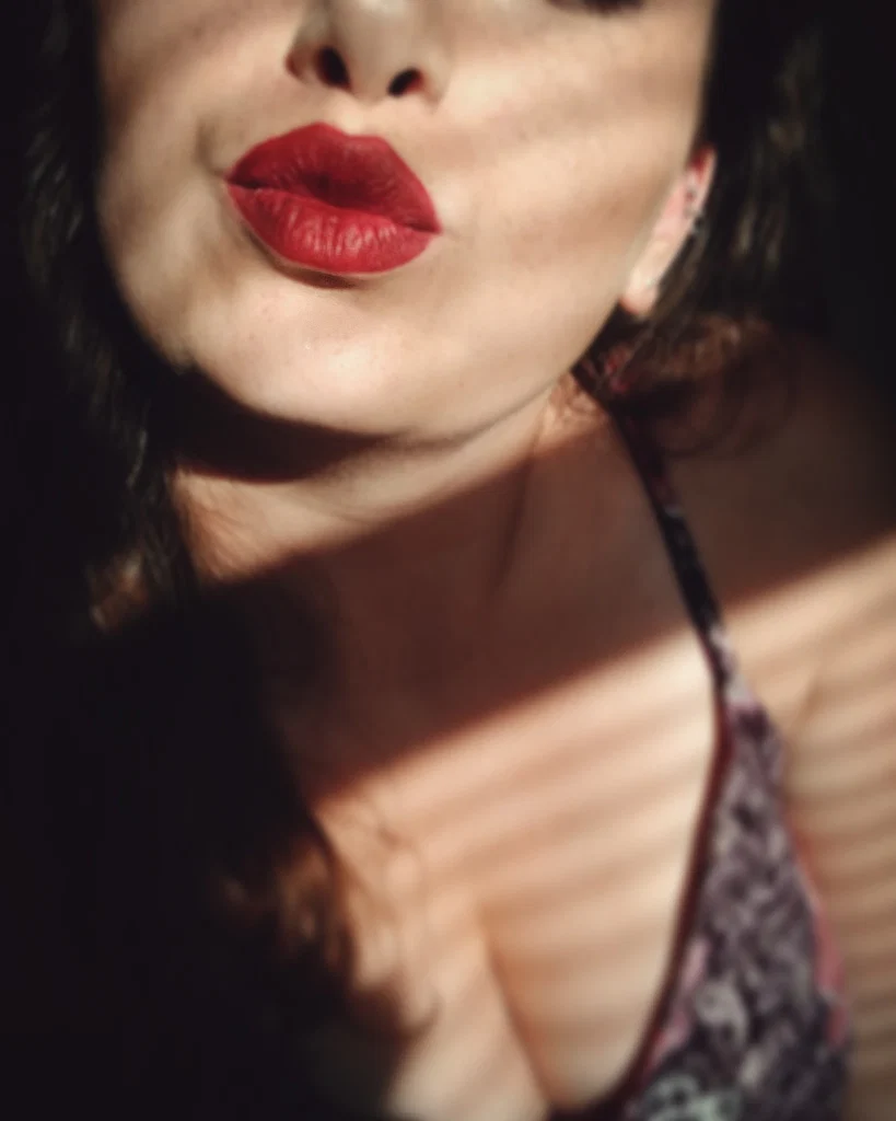 The Poetic Femme's avatar