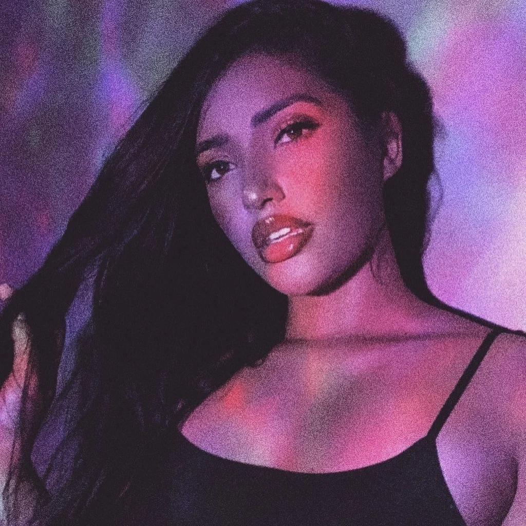 Isabella's avatar