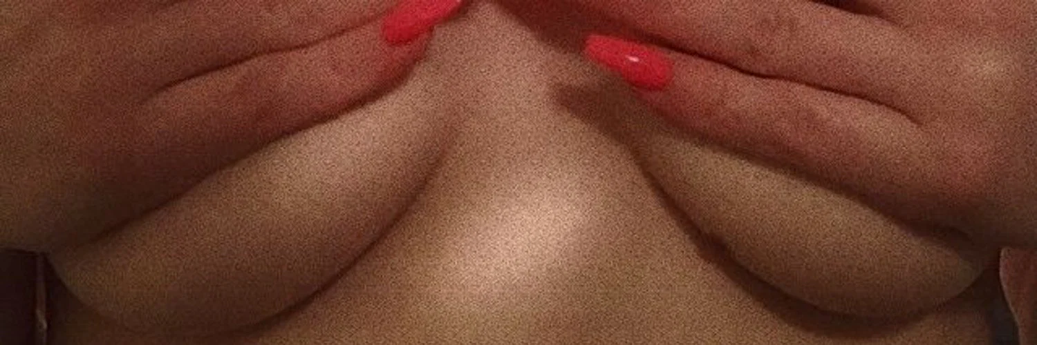Submissive Kitten profile banner