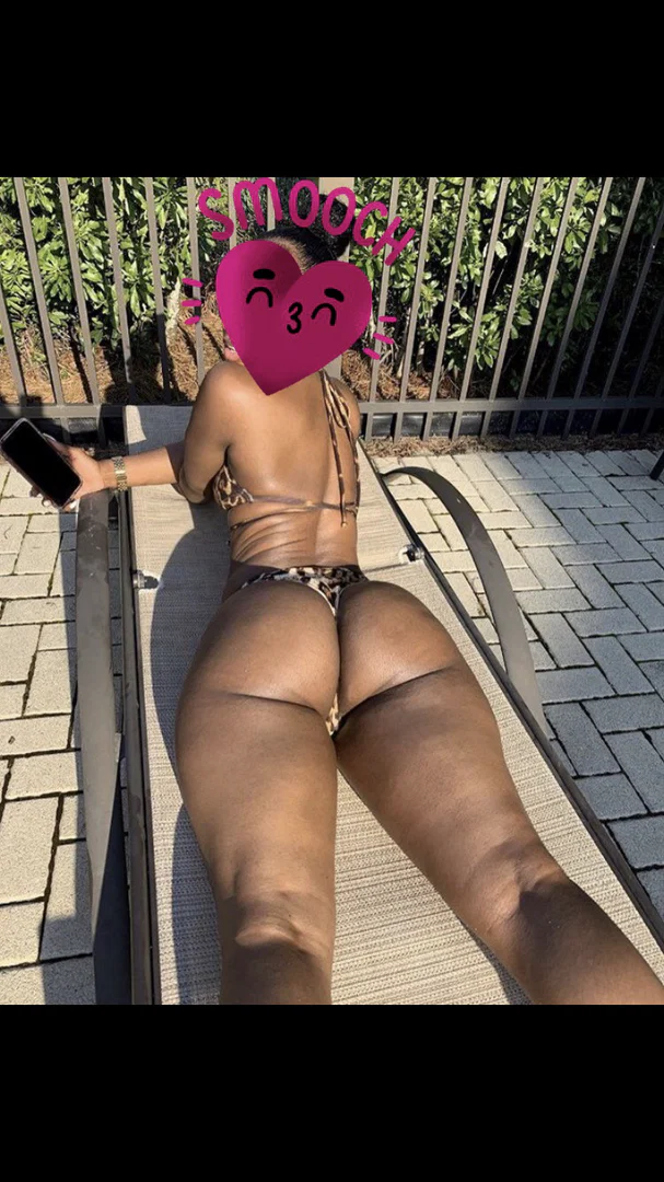 MDOLLASWORLD🤤💋👅 profile banner