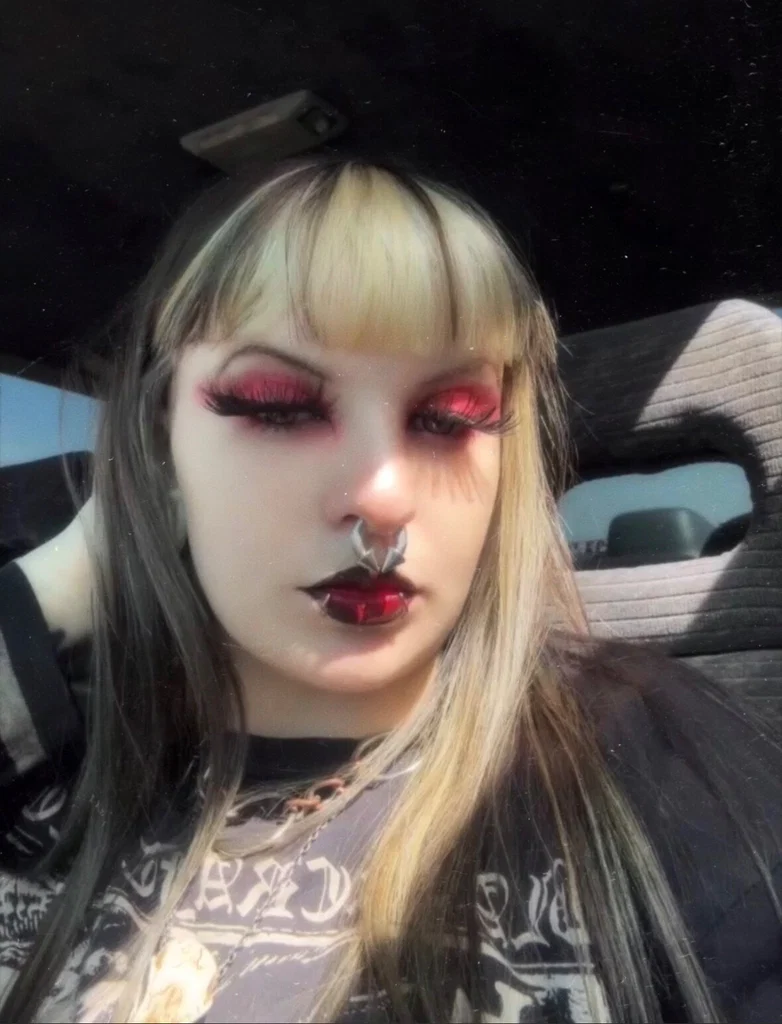 🖤🕷️