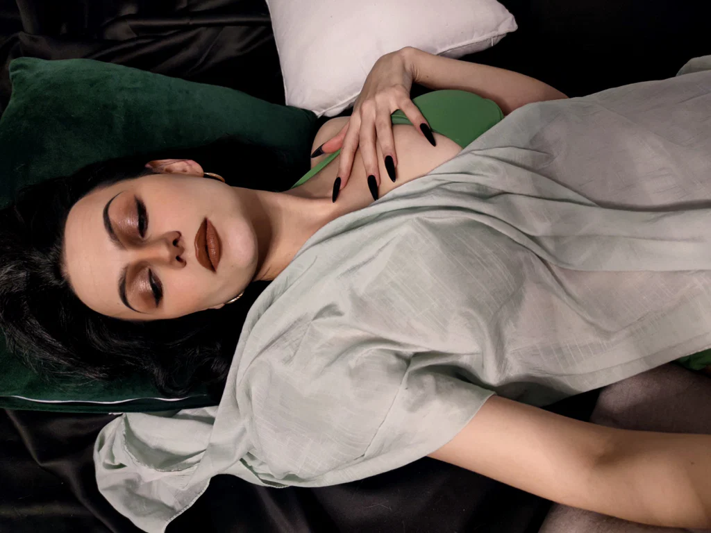 Regina_Cam's avatar