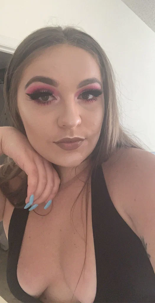 Kim Luvv's avatar