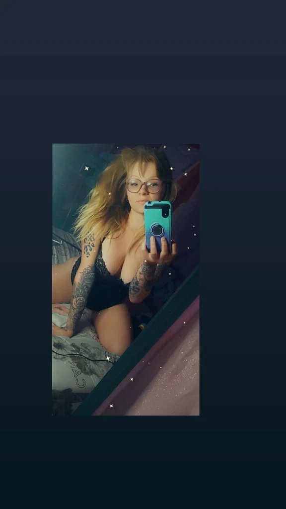 Amber Adore