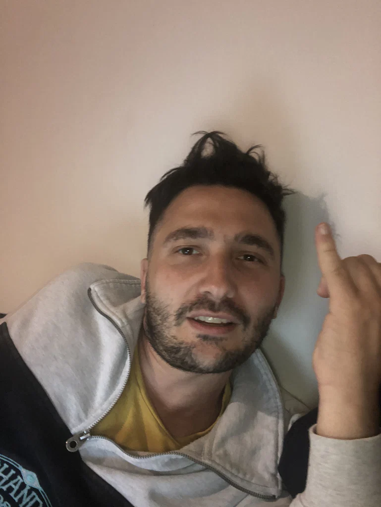 Nicolas l's avatar