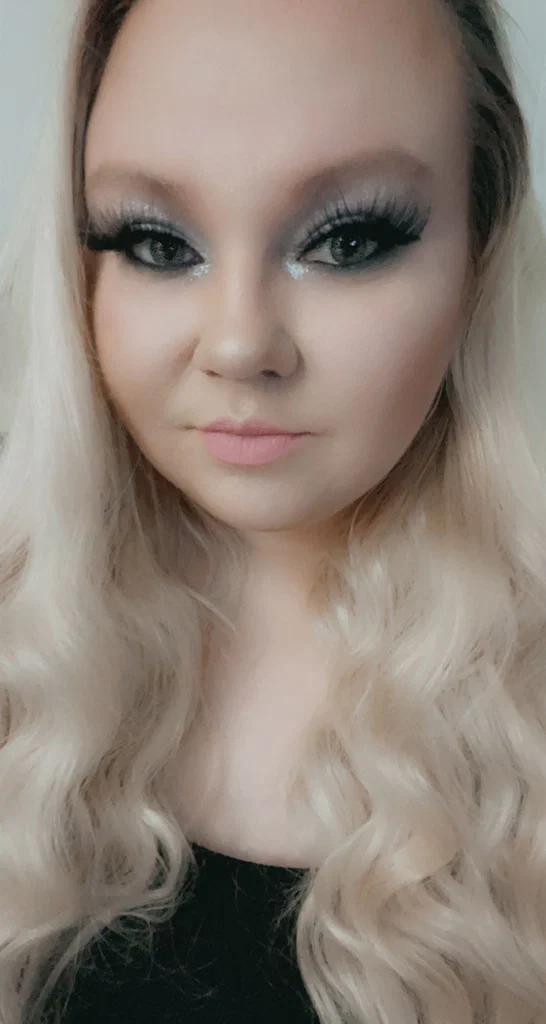 Ella Jayde's avatar