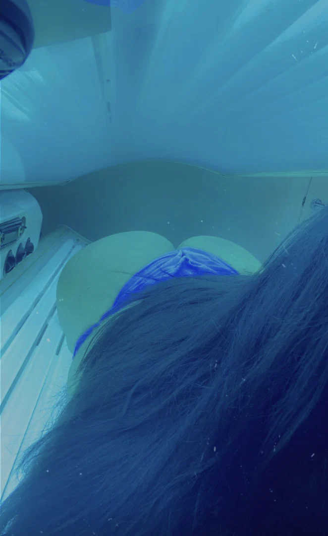 Curvy chick profile banner