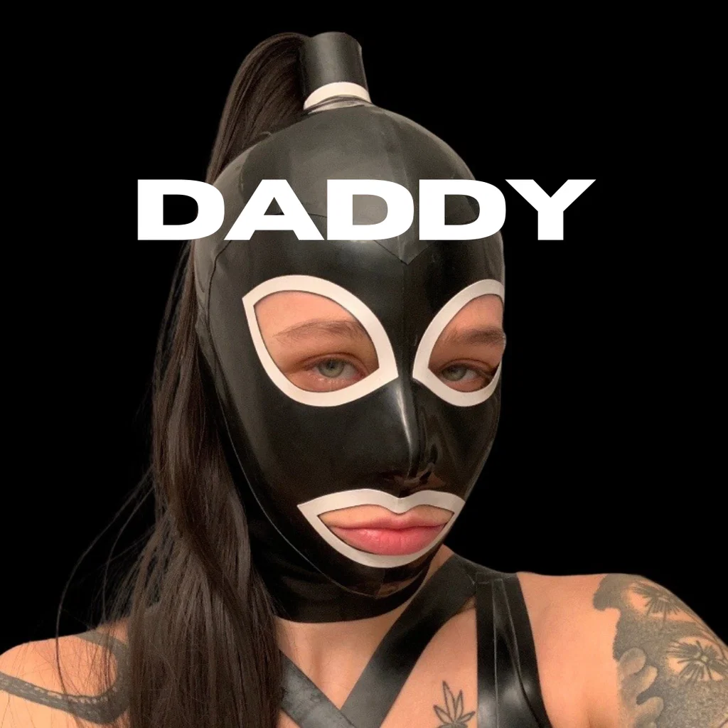 𝔖𝔢𝔯𝔳𝔢 𝔐𝔦𝔠𝔨𝔢𝔶 🇨🇦's avatar