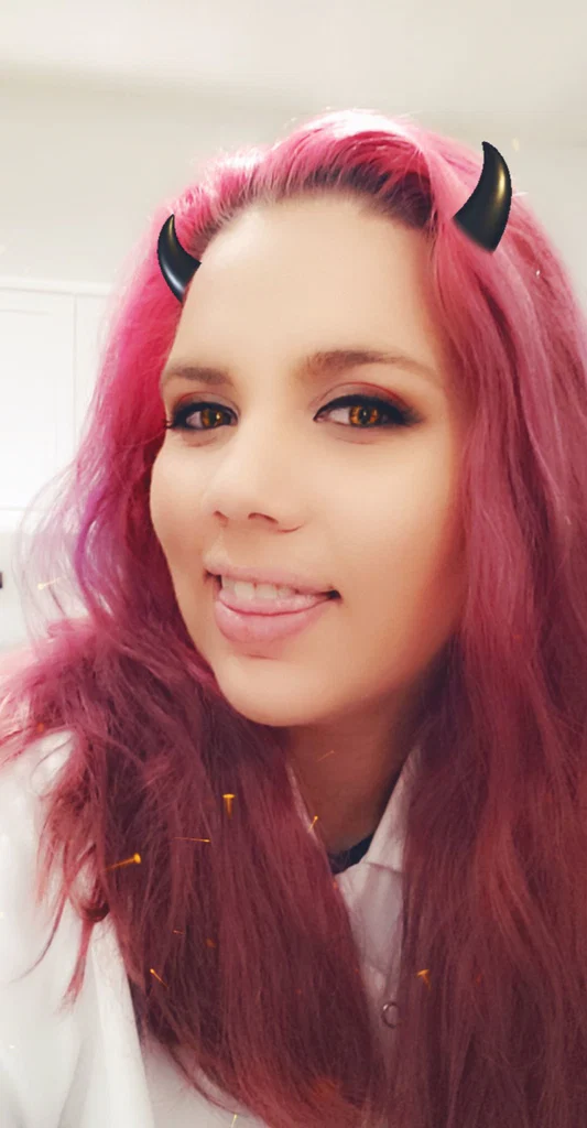 notGirlee702