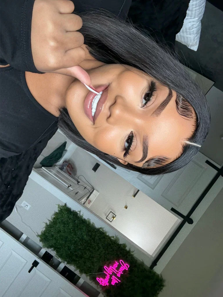 VELVET👩🏽‍❤️‍💋‍👩🏽's avatar