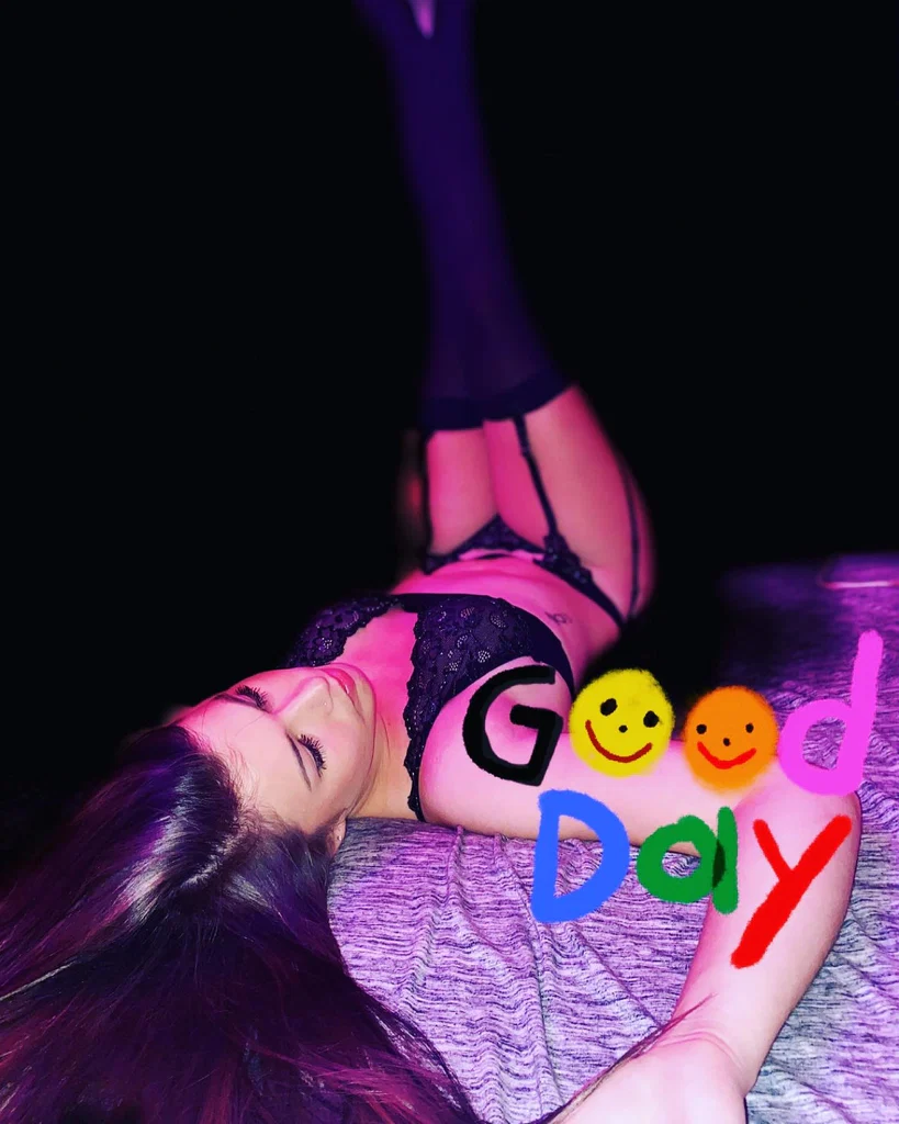 🍑Peaches🍑's avatar