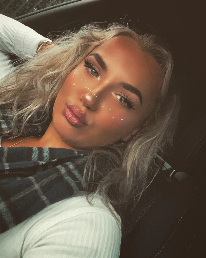 BabyChlo🤍 profile banner
