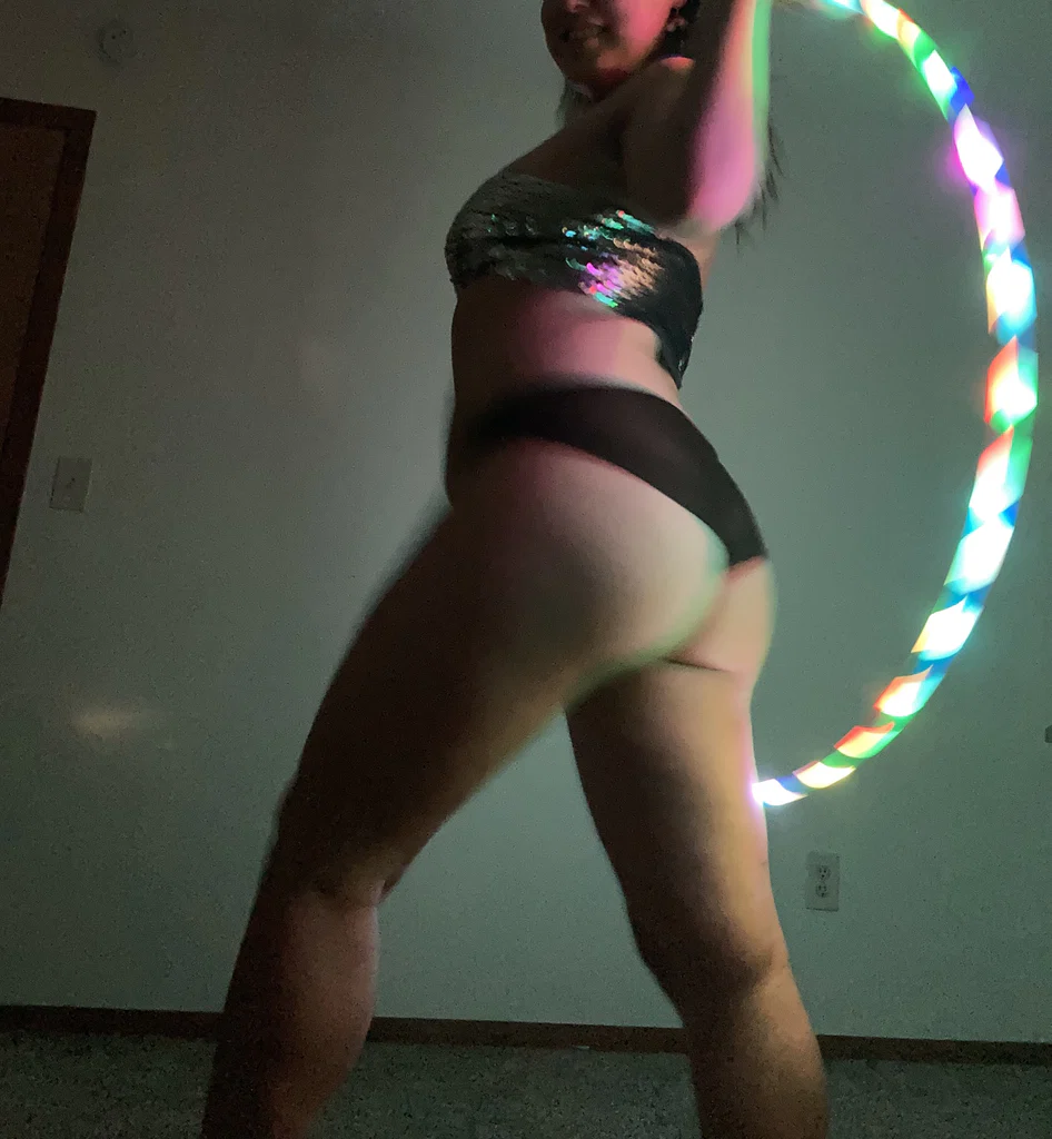 emily sage 🖤's avatar