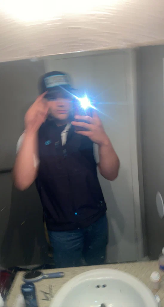 Abe Muz's avatar
