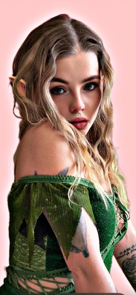 Monica Manson's avatar