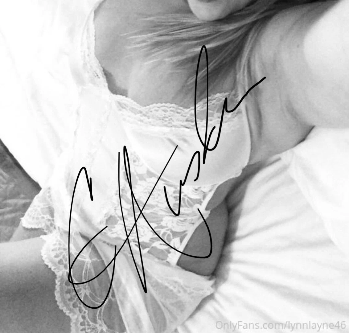 Lynn Layne profile banner