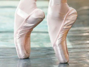 Pinky toe profile banner