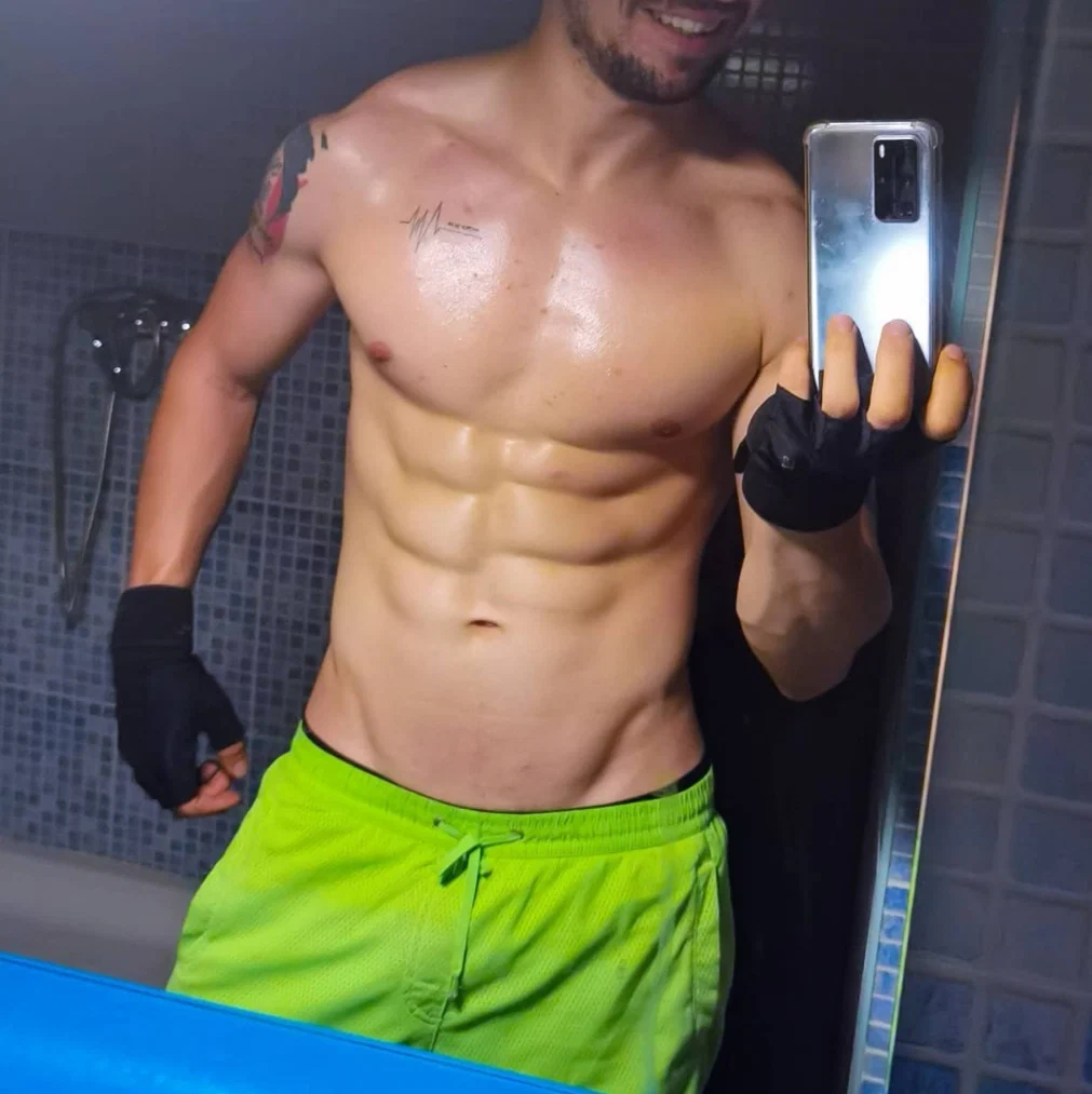 Alvaro Rivas's avatar
