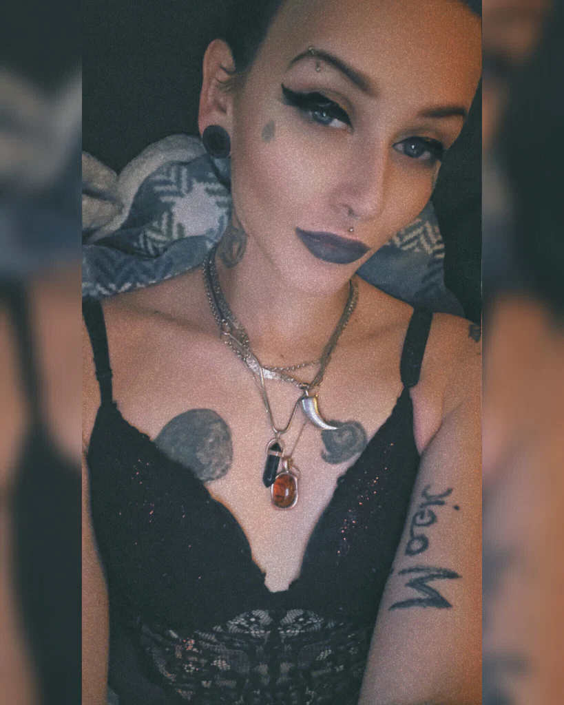 Naela👄