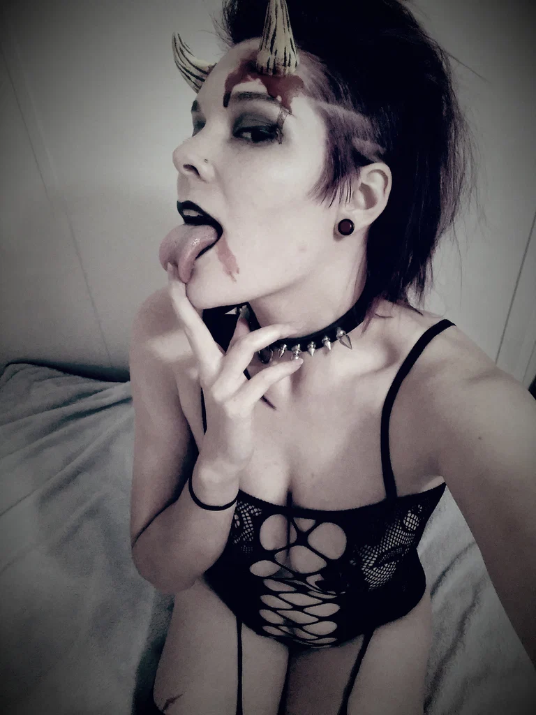 ☠Shi Luna☠