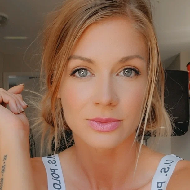 Alexis Paige's avatar