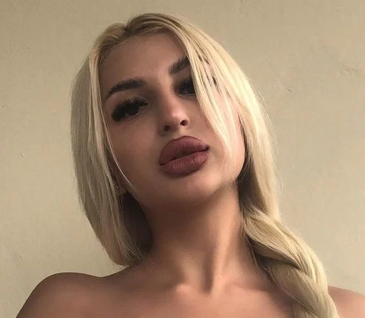 Elizabet Swon's avatar