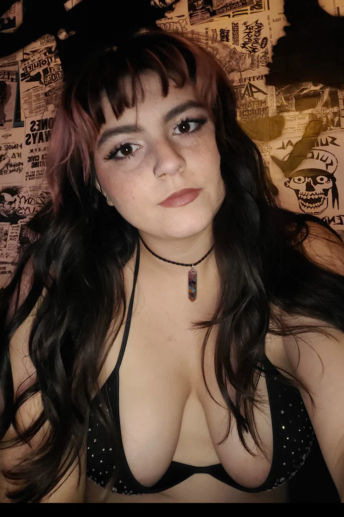 Roxy Hart's avatar