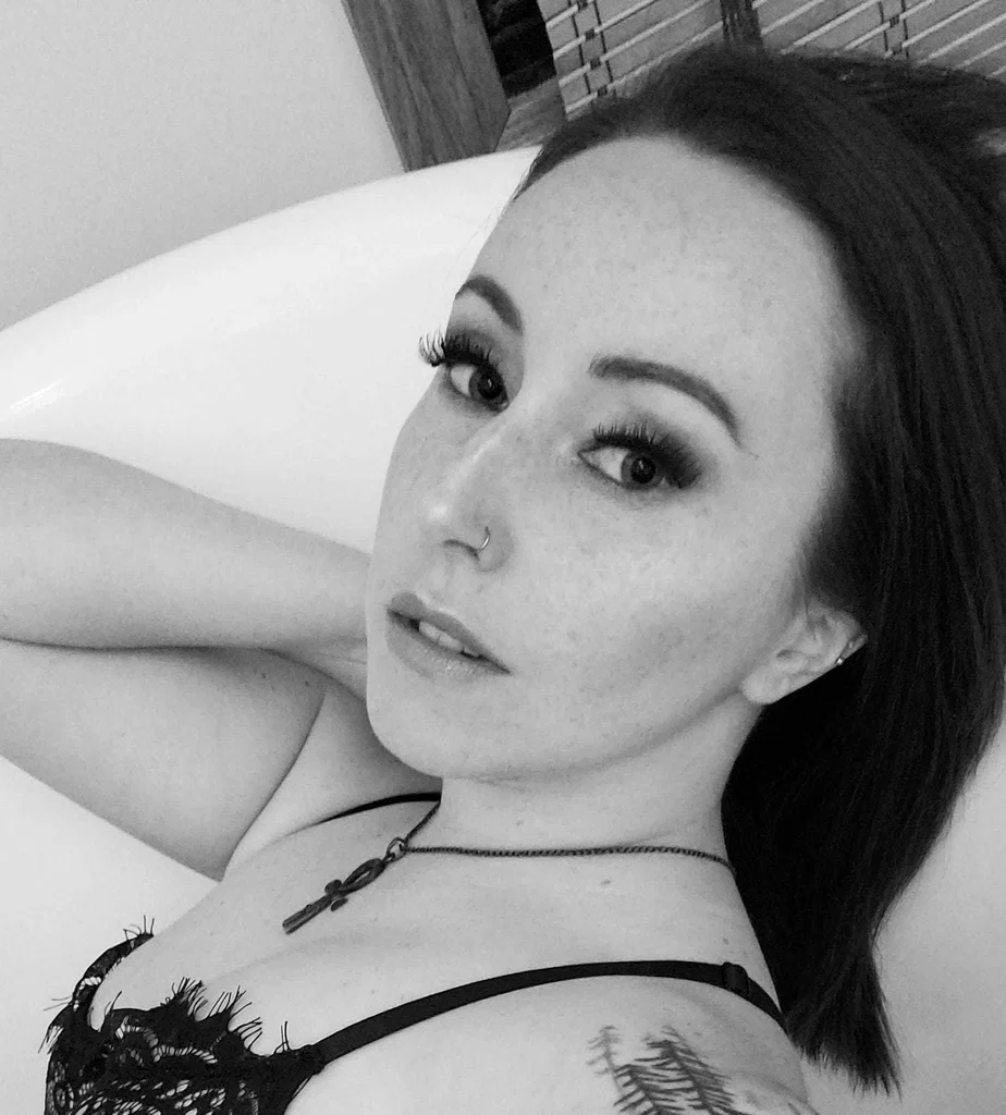 Freckled fox's avatar