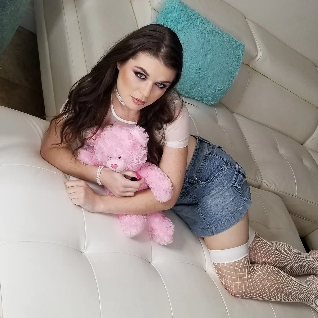 Anastasia Rose's avatar