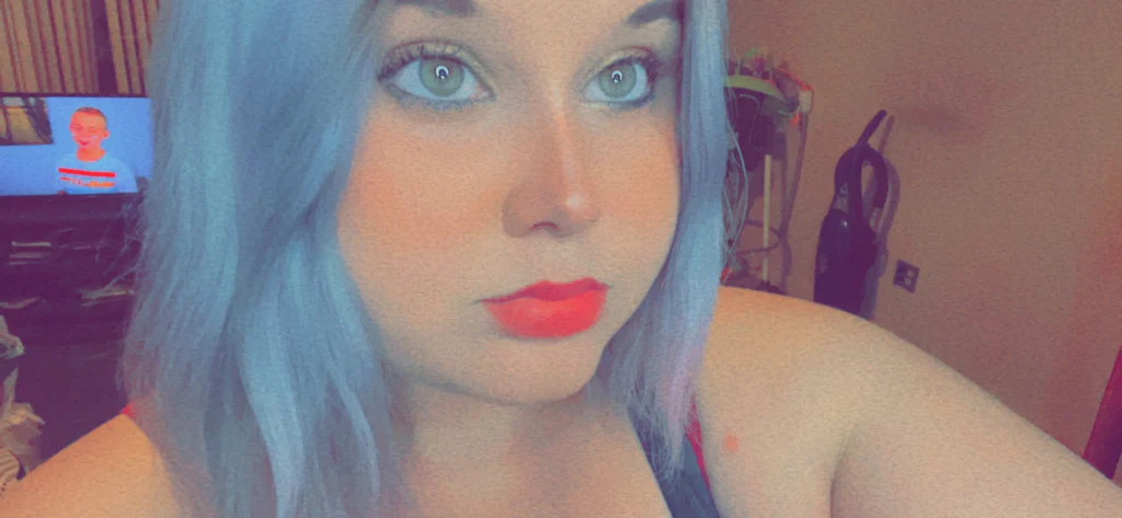 Kryssi Dear's avatar