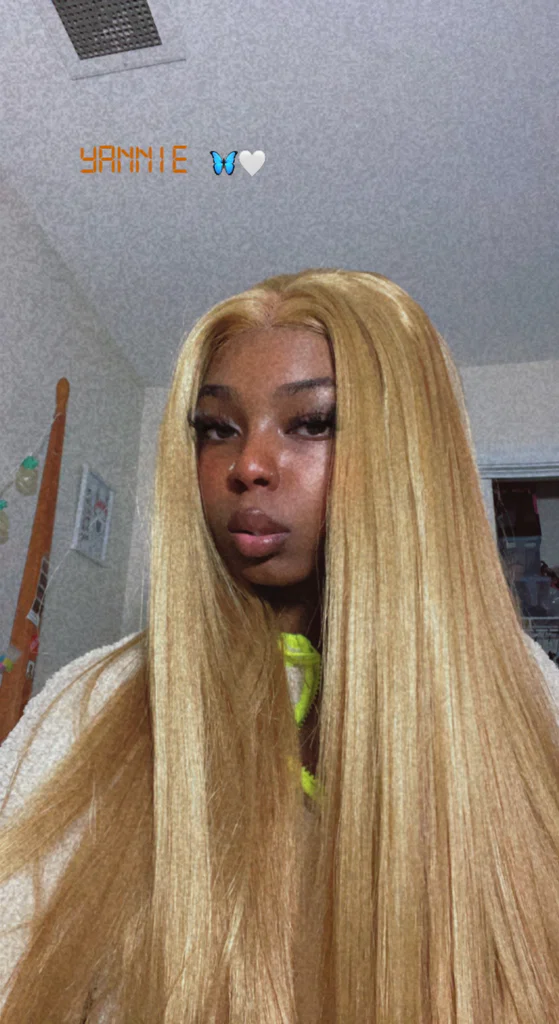 Yannie Rosé's avatar