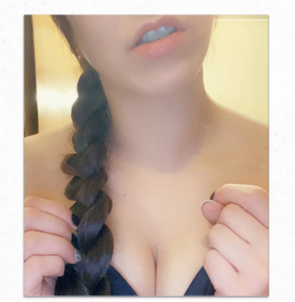 Princess Riley Findom 👑