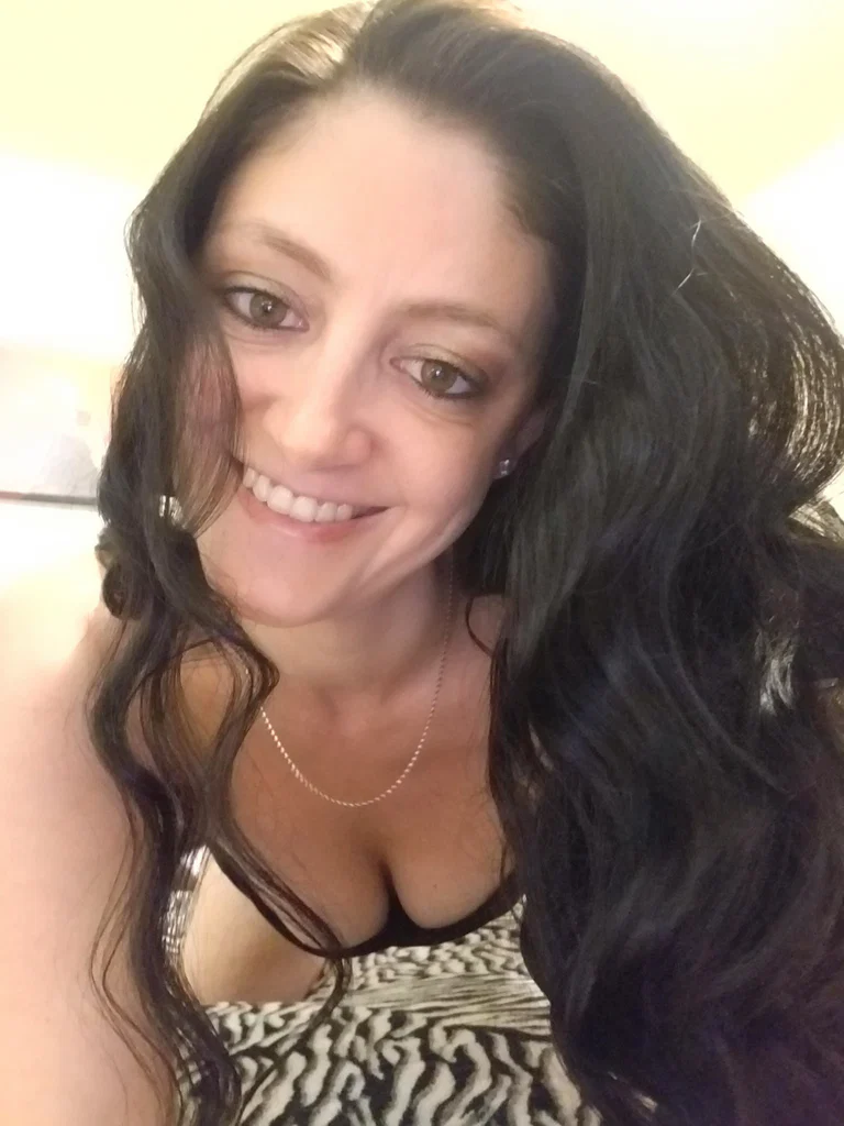 Vicky C's avatar