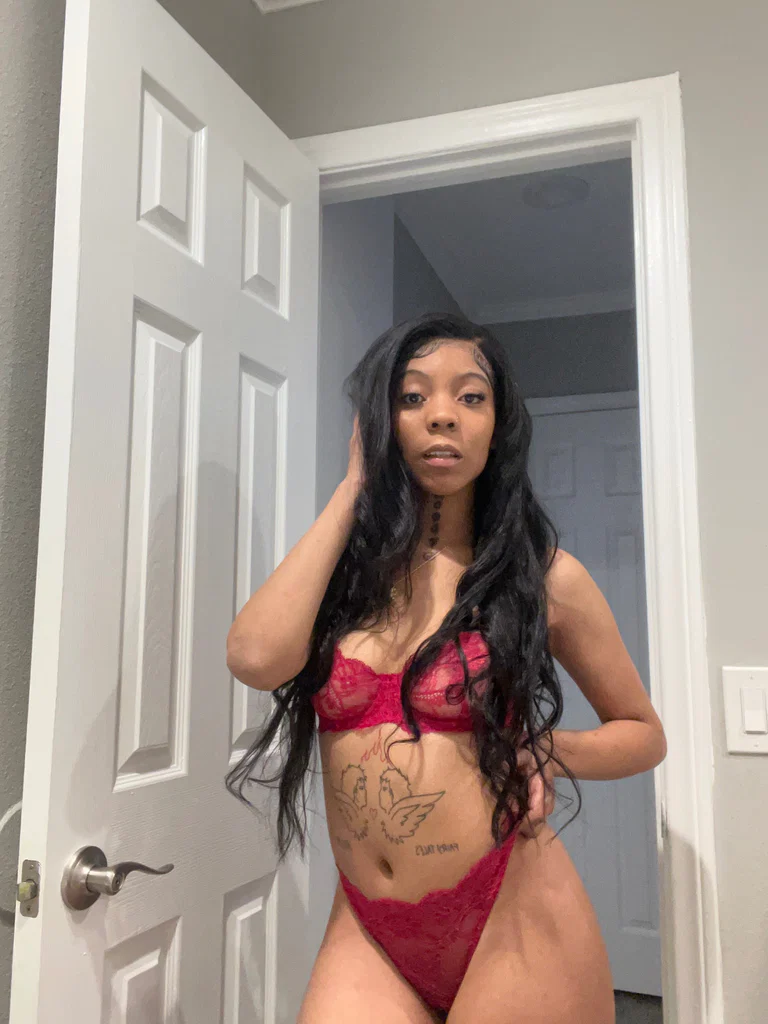 Trapper Bunnie 🖤