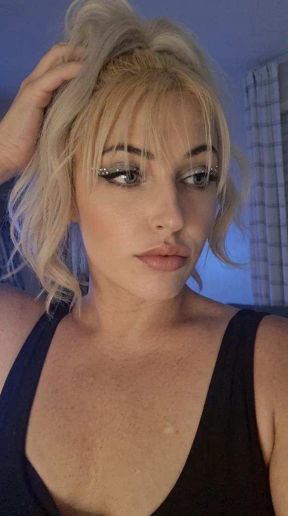DREAM QUEEN