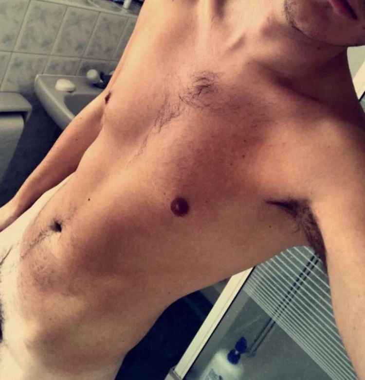 👅