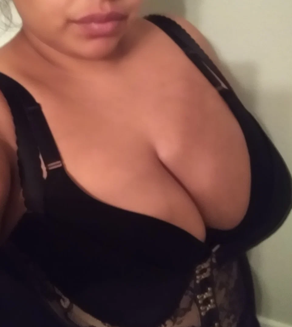 Beautiful_bbw22 profile banner