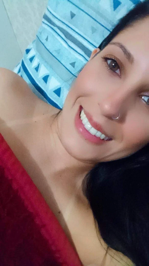 Brunette profile banner