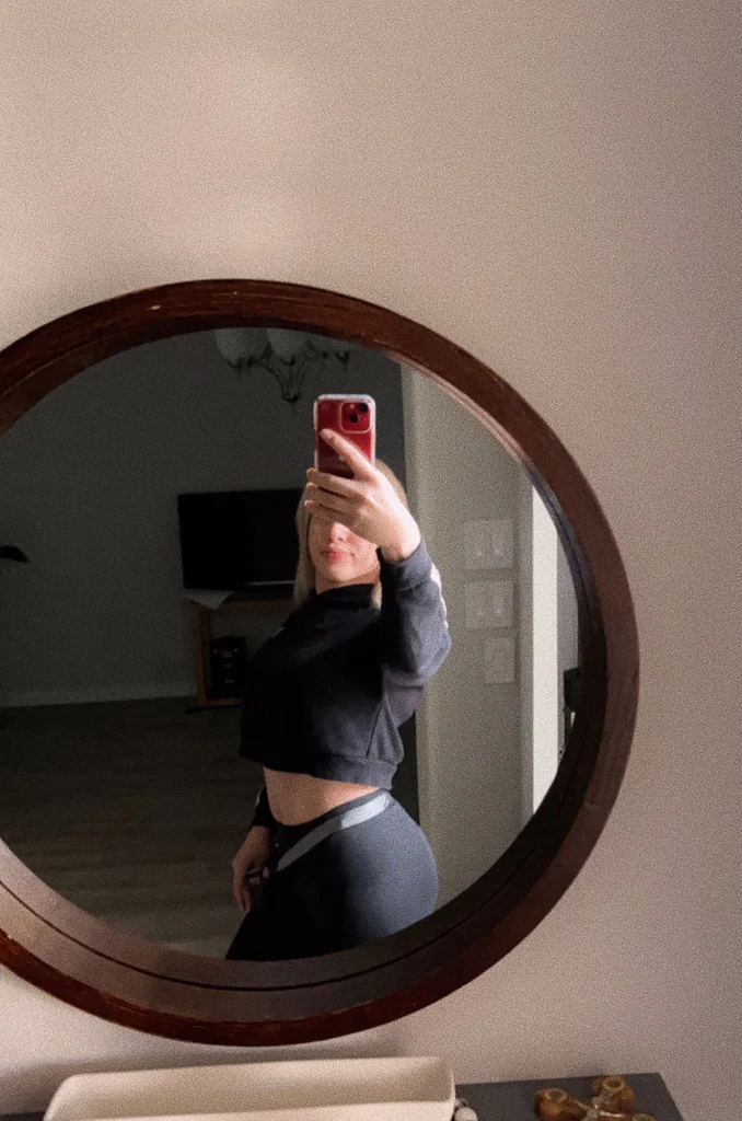 gina's avatar