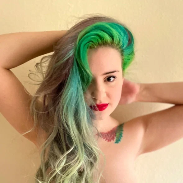Elle Vidal's avatar