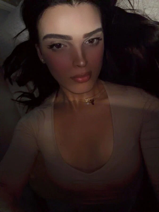 AriDaBratzDoll's avatar