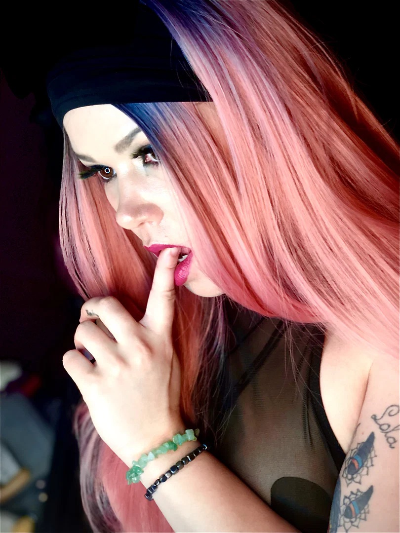 Chelsea Lewis profile banner