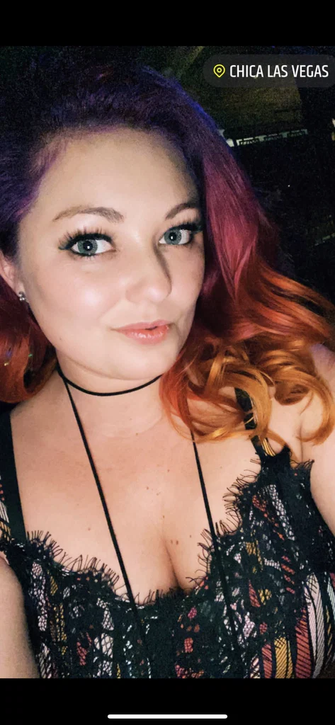 Lizzy Hyde's avatar