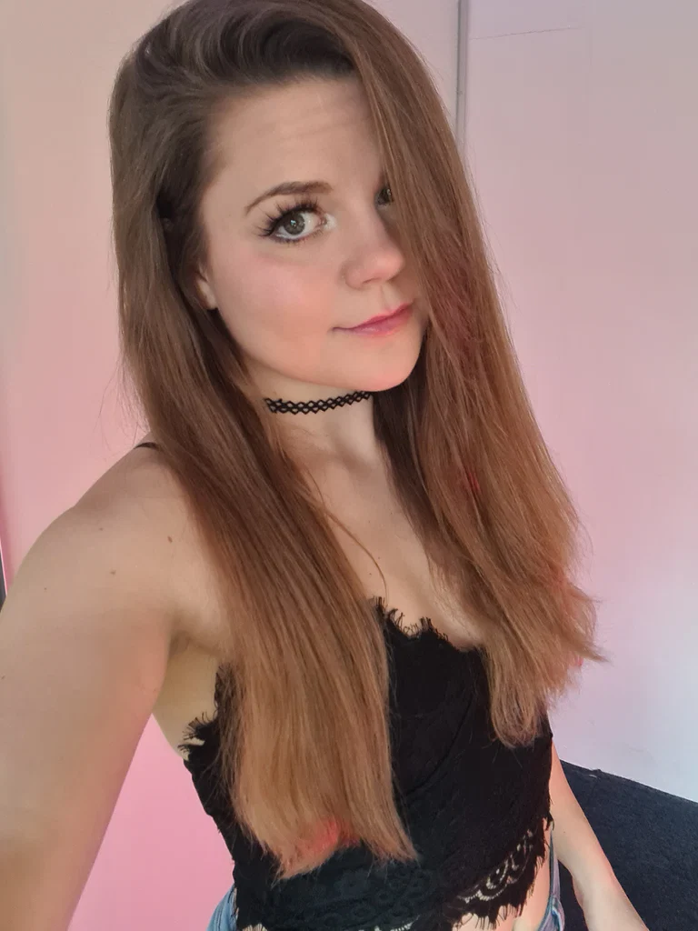 Kate Sofie's avatar