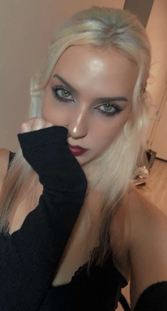Kitty Kat's avatar